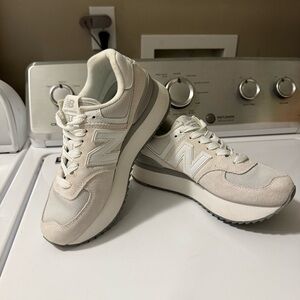 New Balance Women's Shoes in White and Gray